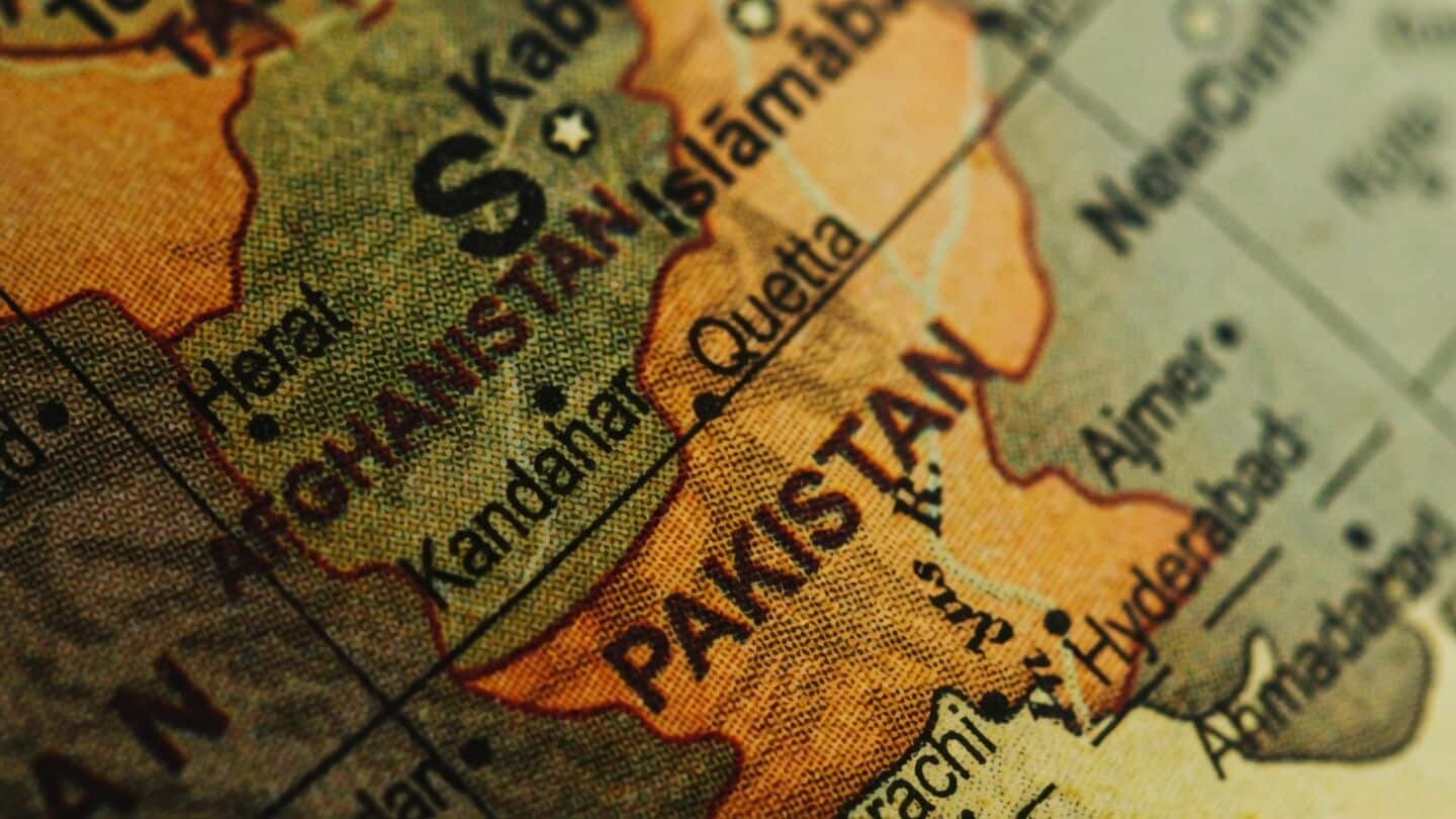 Afghan Taliban fire on Pakistani posts at Kurram-Paktia, 12 killed