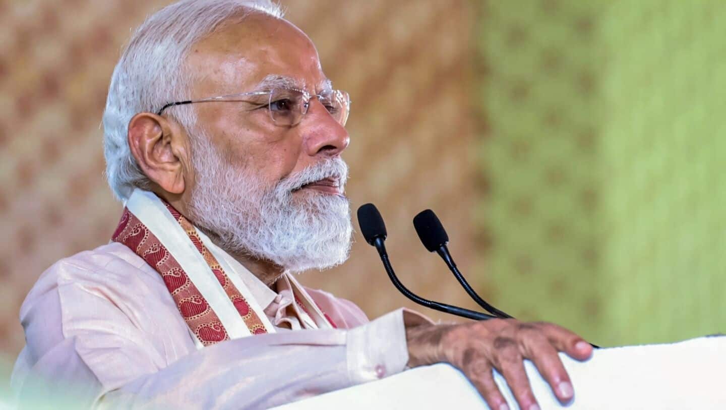 PM Modi sets up 7 groups to tackle West Asia