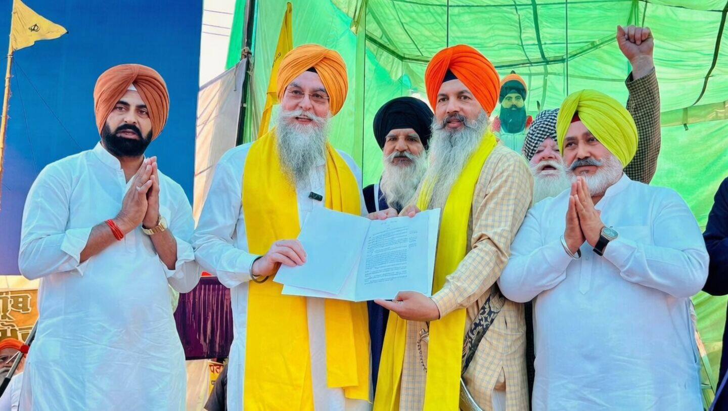 Gurjeet Singh Khalsa to end protest after anti-sacrilege law notified