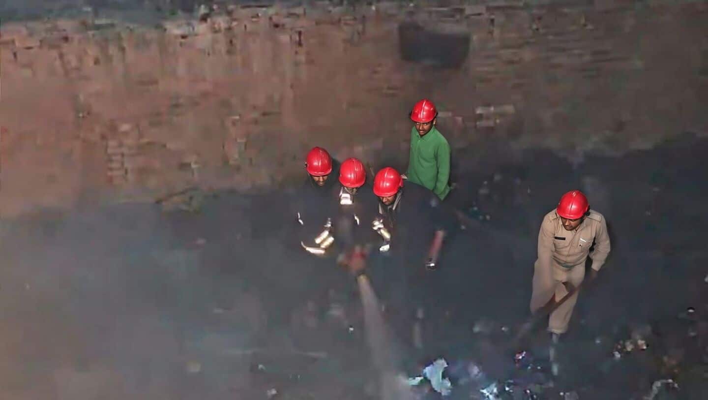 Rohini slum fire in North Delhi kills 3 including toddler