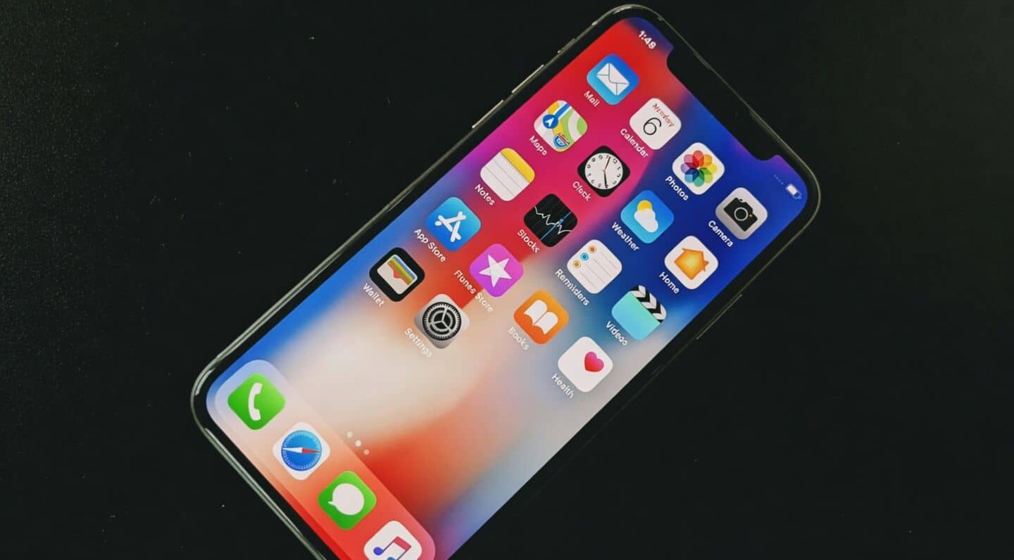 Apple marks iPhone X and 15-inch MacBook Pro obsolete