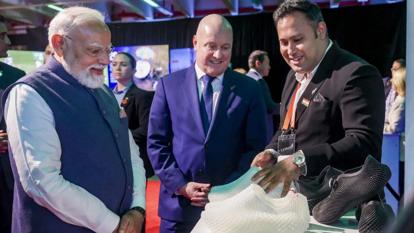 Prime Minister Narendra Modi visits New Zealand sports tech exhibition