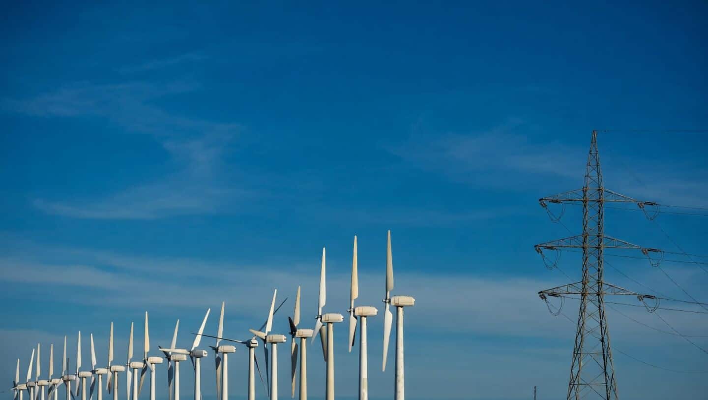 Wind and solar beat gas globally in April, Ember reports