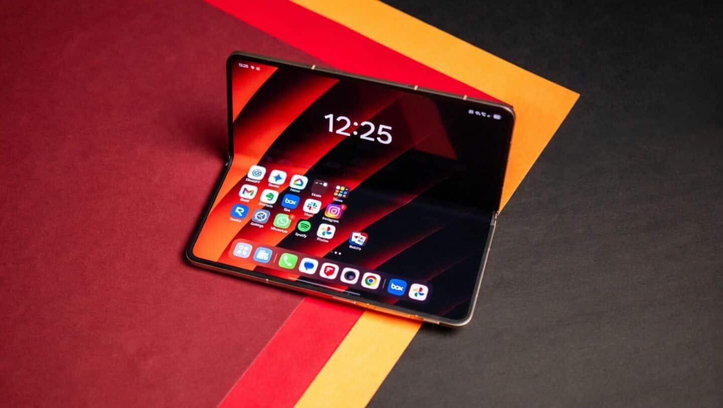 OPPO rumored to launch wide foldable early 2027, 7.6-inch screen