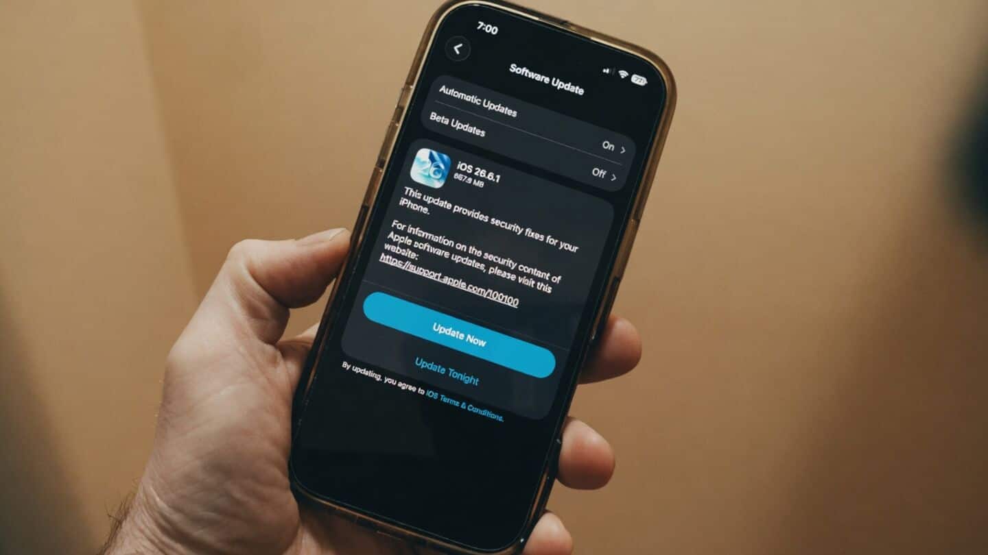 Apple issues updates fixing 29 vulnerabilities on iPhone iPad Mac