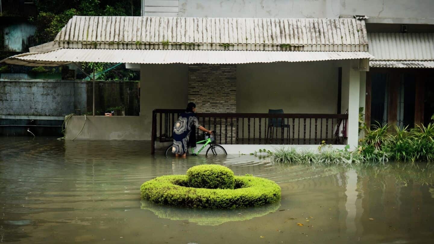 Kozhikode heavy rain triggers IMD yellow alert and school closures