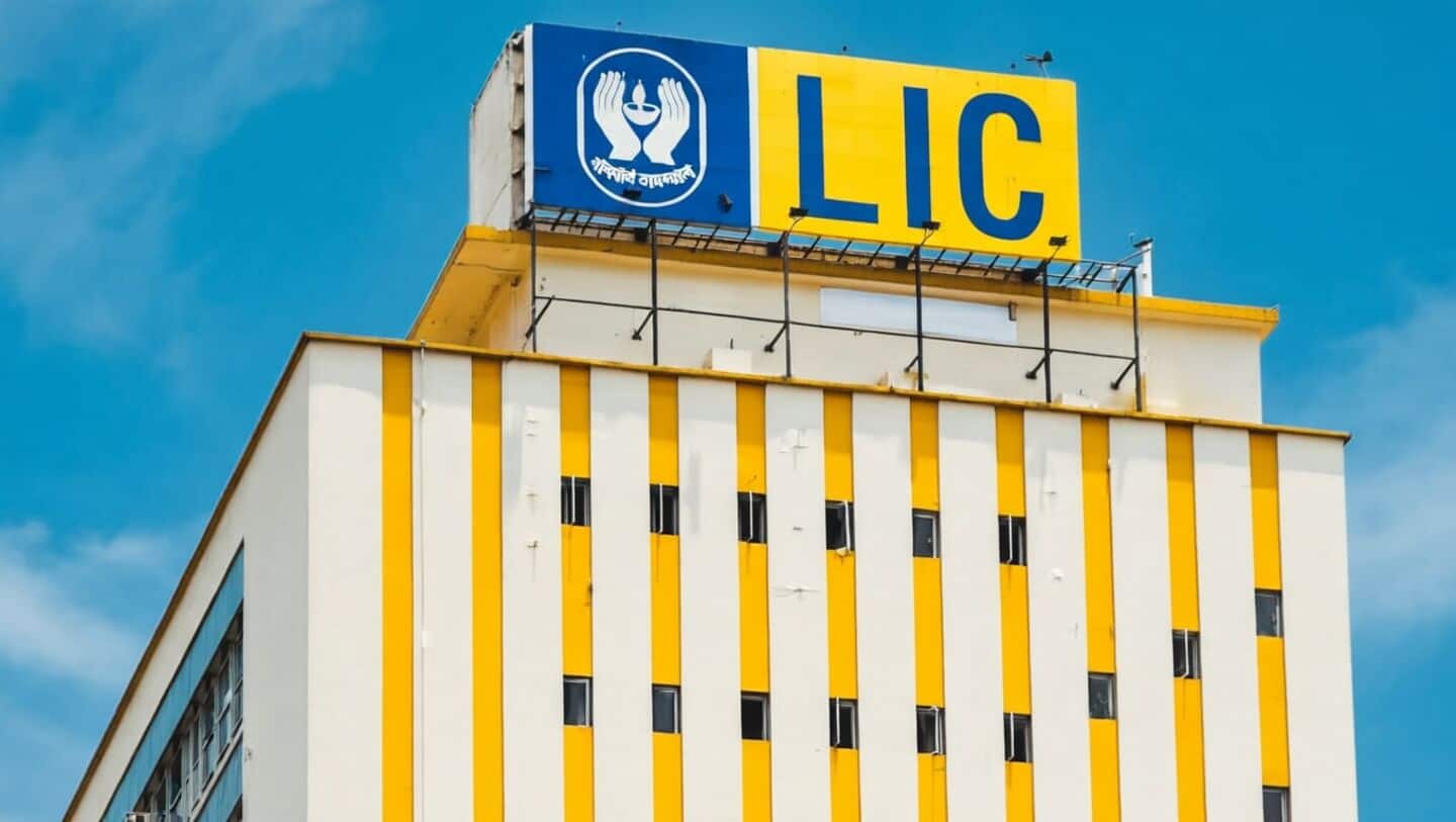 LIC shares jump to ₹831.5 after 1st 1-for-one bonus issue