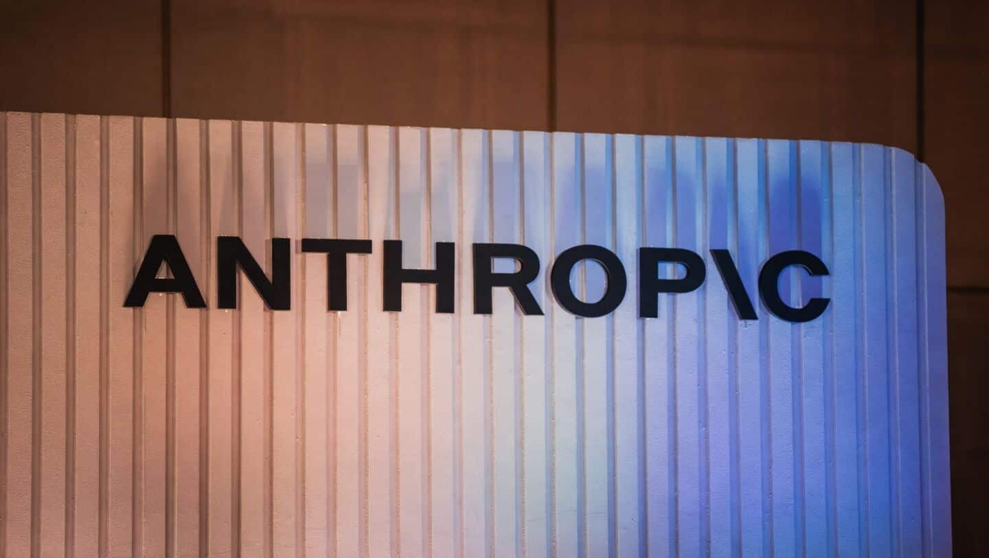 Anthropic closing more than $30B round to exceed $900B valuation