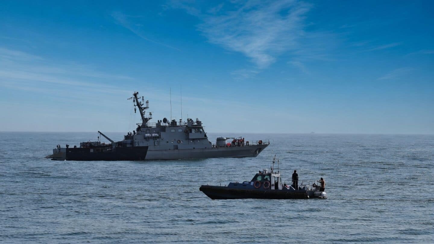 Indian Navy joins search for missing fishermen off Thiruvananthapuram coast