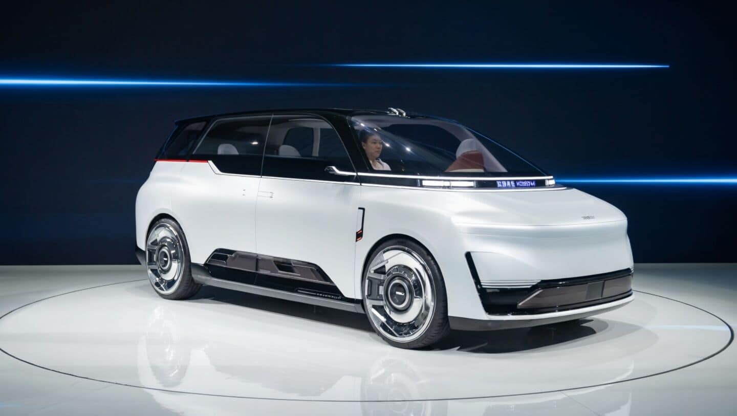 Geely unveils Eva Cab robotaxi as China's 1st driverless taxi
