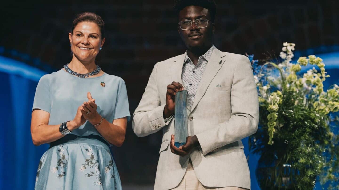Moroti Adegboyega wins Stockholm Junior Water Prize with Ecoferroquatics robot