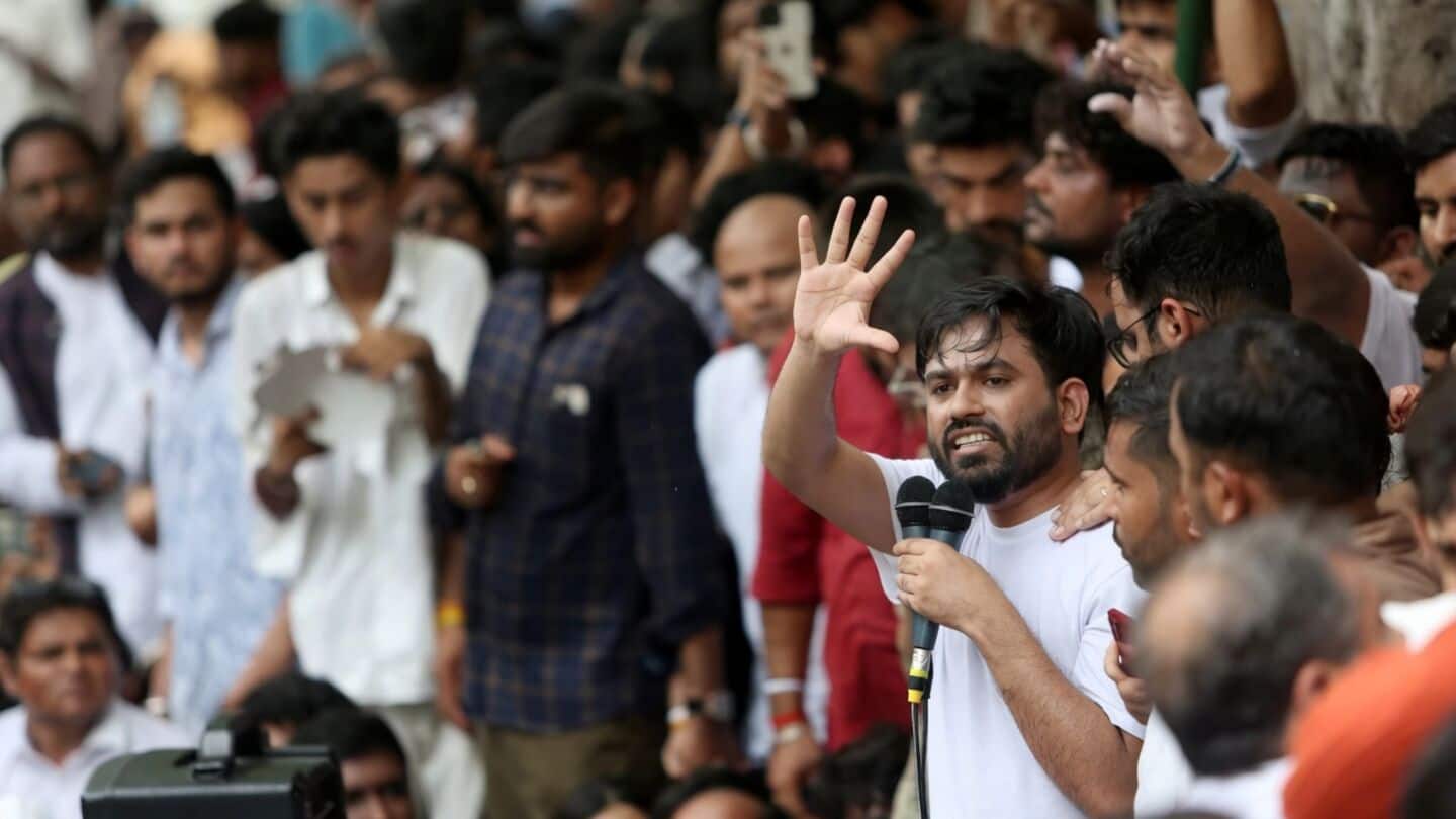Delhi University warns students, staff to avoid Jantar Mantar protests