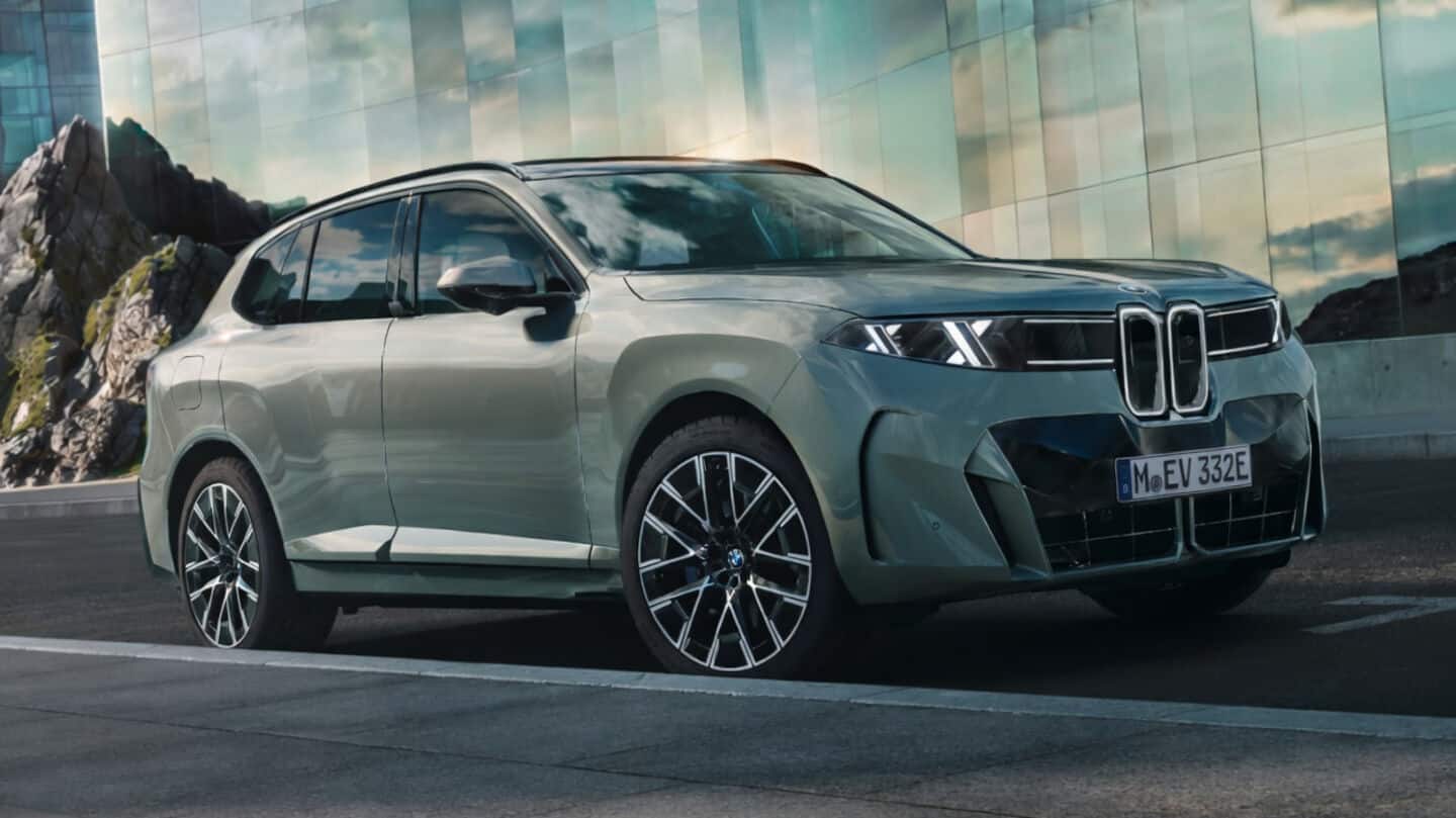 BMW unveils 5th-generation X5 with all-electric iX5 and digital interior
