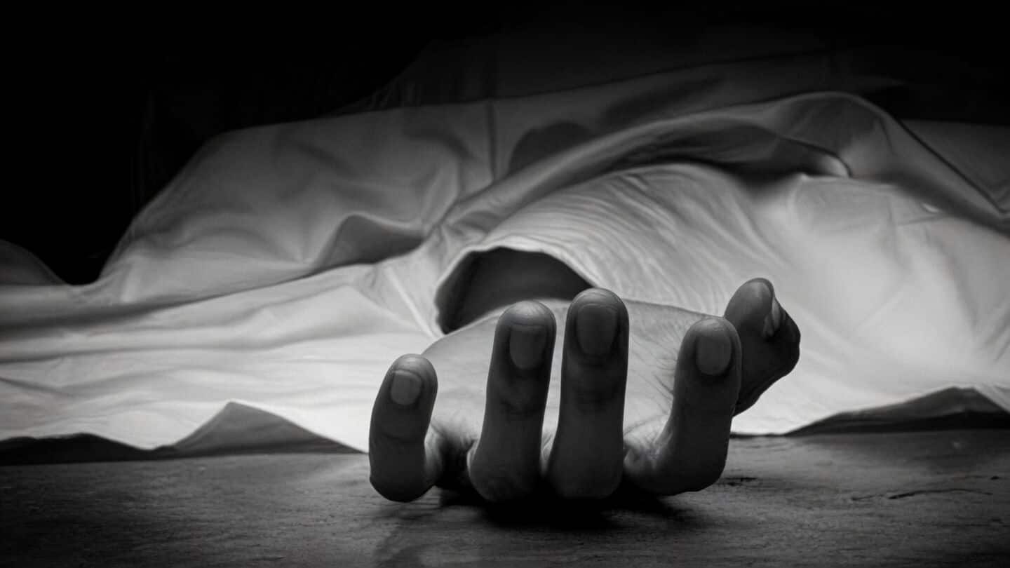 Delhi woman, 52, allegedly jumps from 7th floor in Noida