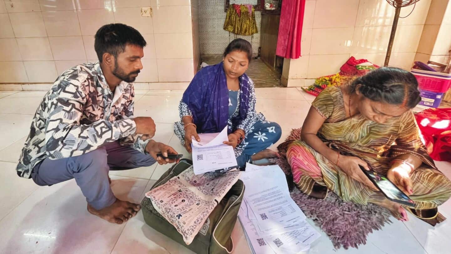 Thousands attend Delhi sir camps after 4.7 million names dropped