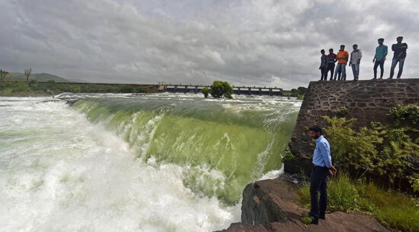 Khadakwasla dam raises Mutha river discharge to 9,372 cusecs