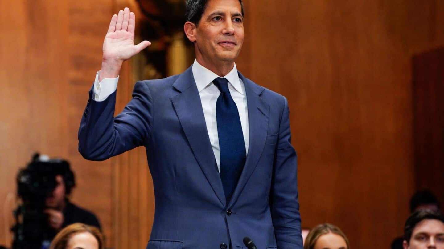 Kevin Warsh begins Federal Reserve term as inflation hits 3.8%