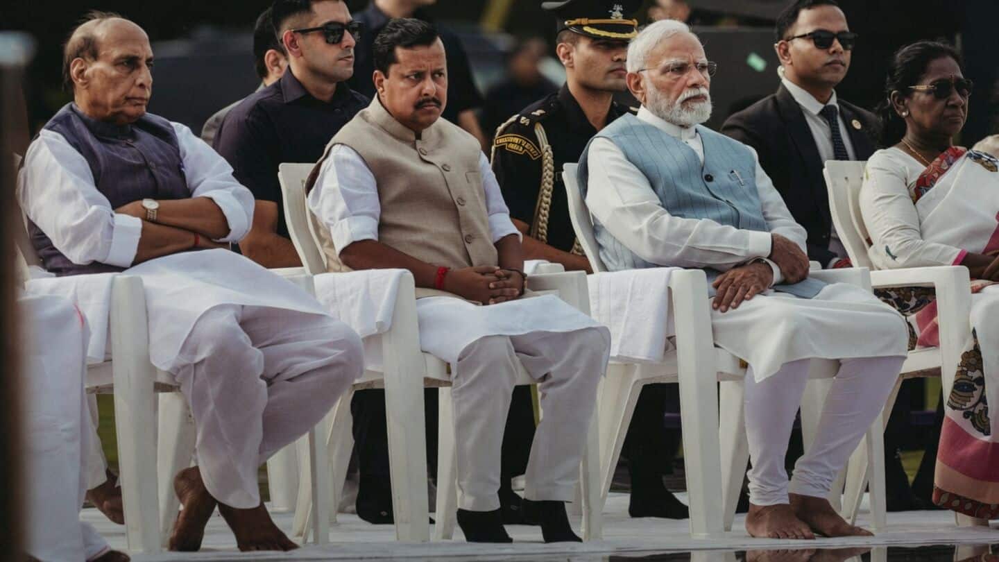 Modi, Murmu pay tribute on Vajpayee's 8th death anniversary