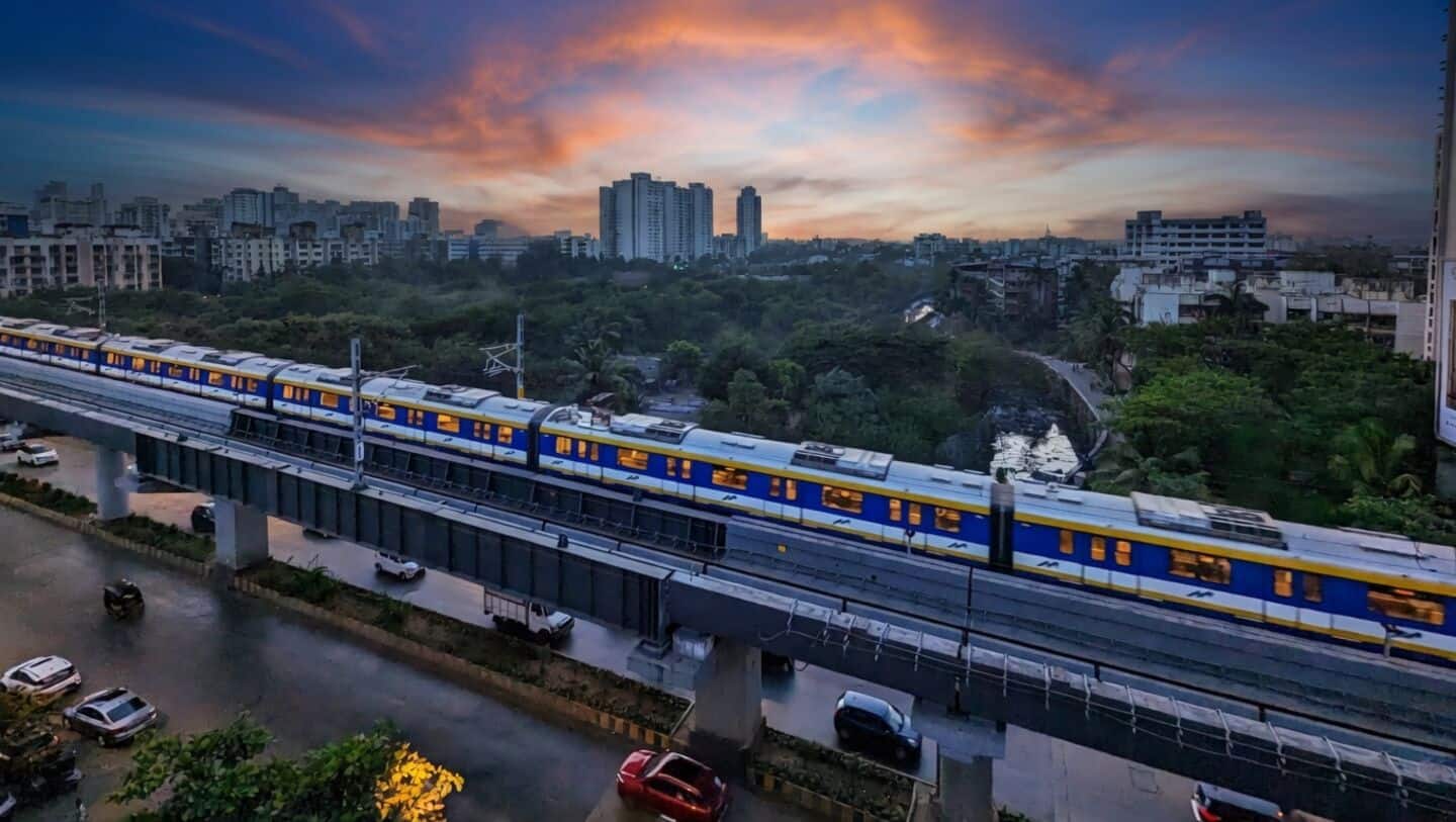 Aqua Line technical glitch disrupts Mumbai Metro Friday morning commute