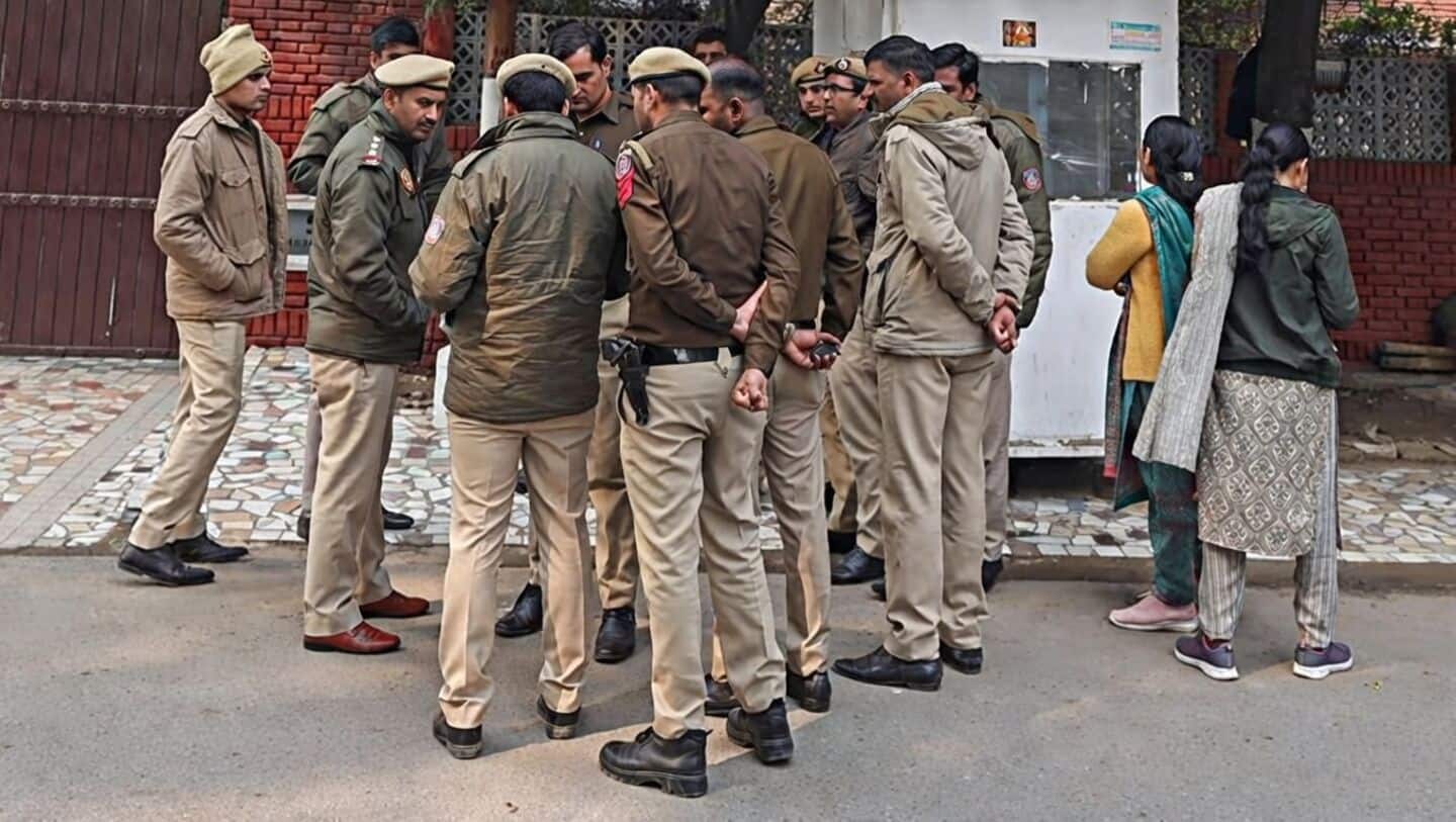 UP constable Rajat Singh sacked over Jhansi IPL betting racket