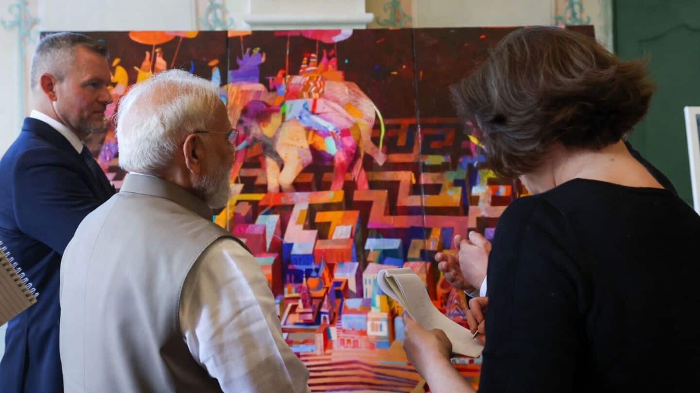 Modi views Varanasi art exhibition at Bratislava Presidential Palace