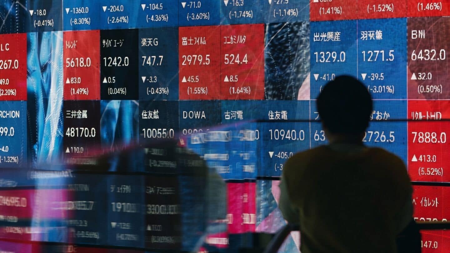 Asian stocks rally as semiconductor shares surge and oil rises