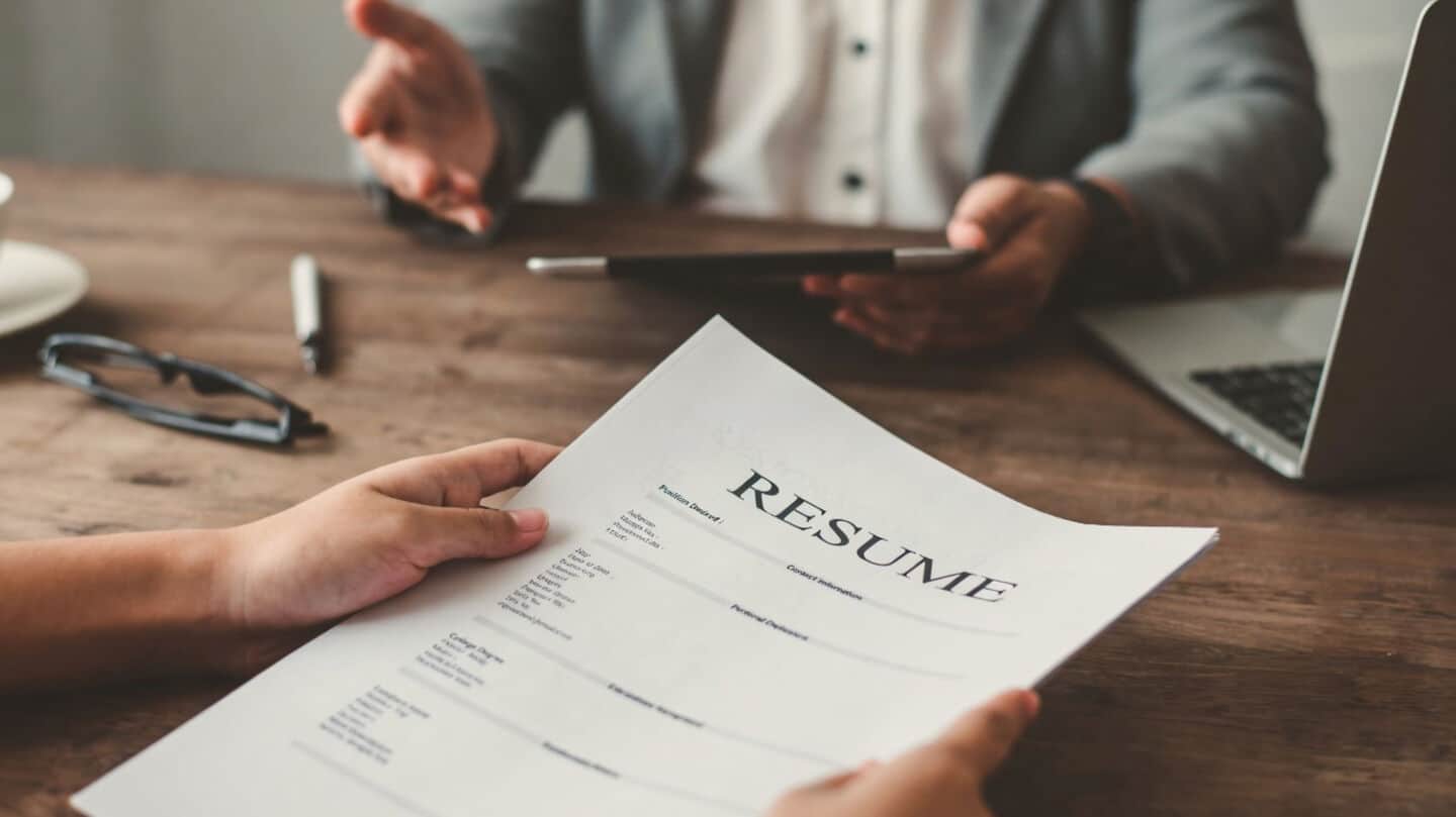 US adds 162,000 jobs in August and unemployment stays 4.1%