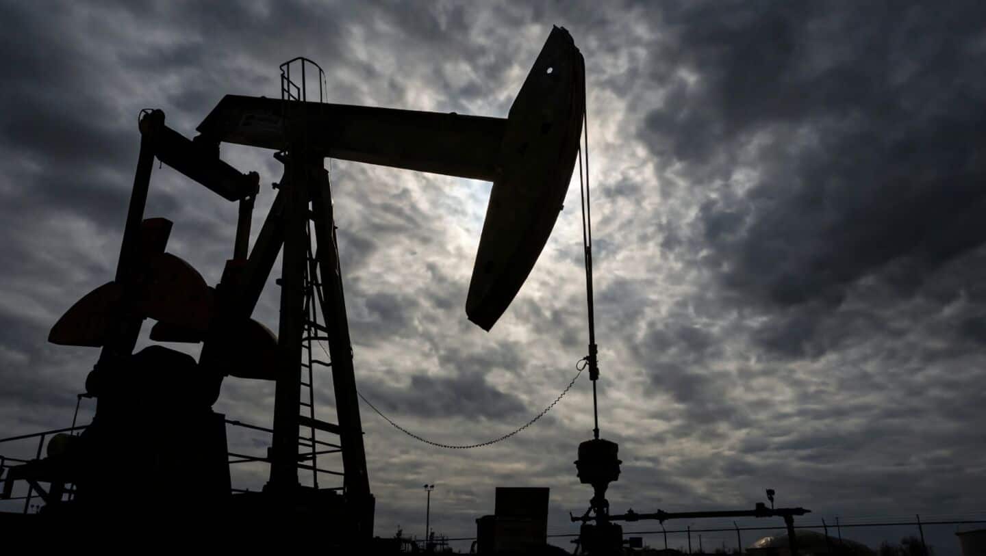 Crude futures on MCX hit ₹10,888 up nearly 3%