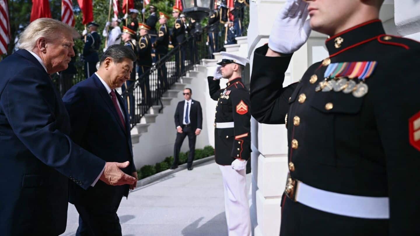 Donald Trump meets Xi Jinping at the White House