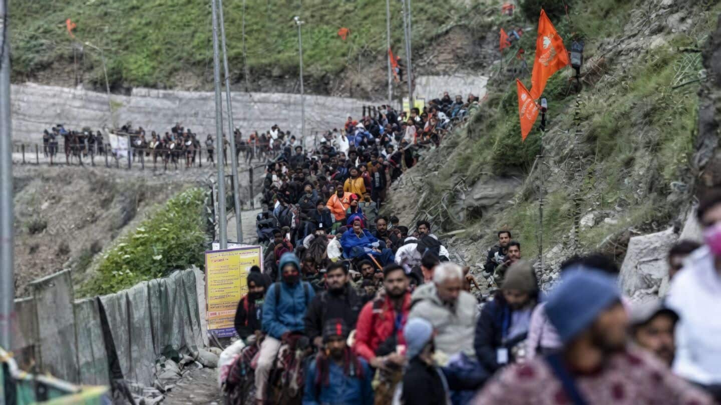 Amarnath and Vaishno Devi yatras paused after heavy rain warning