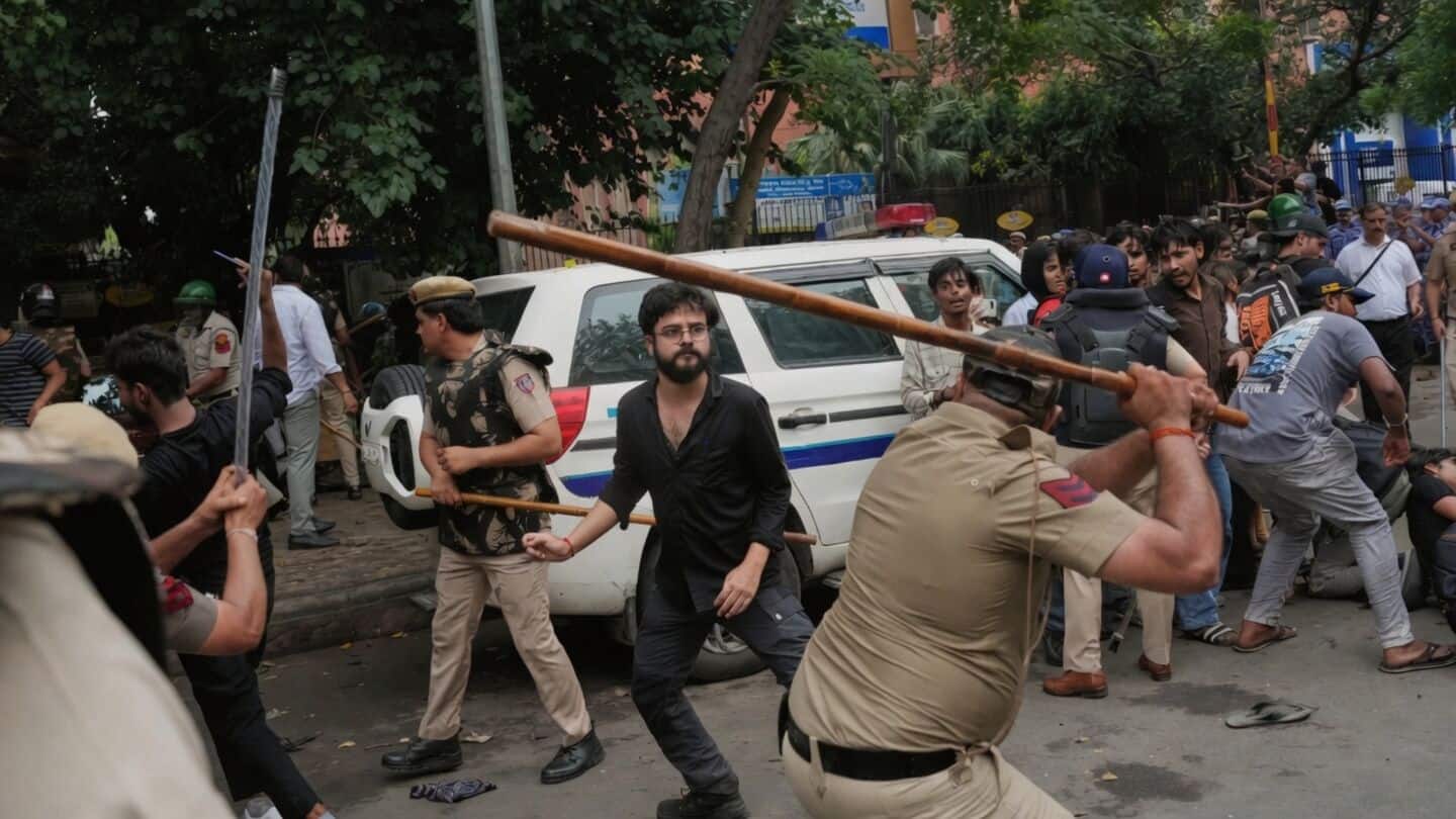Delhi Police probe alleged Bluetooth messaging during Sansad Chalo march