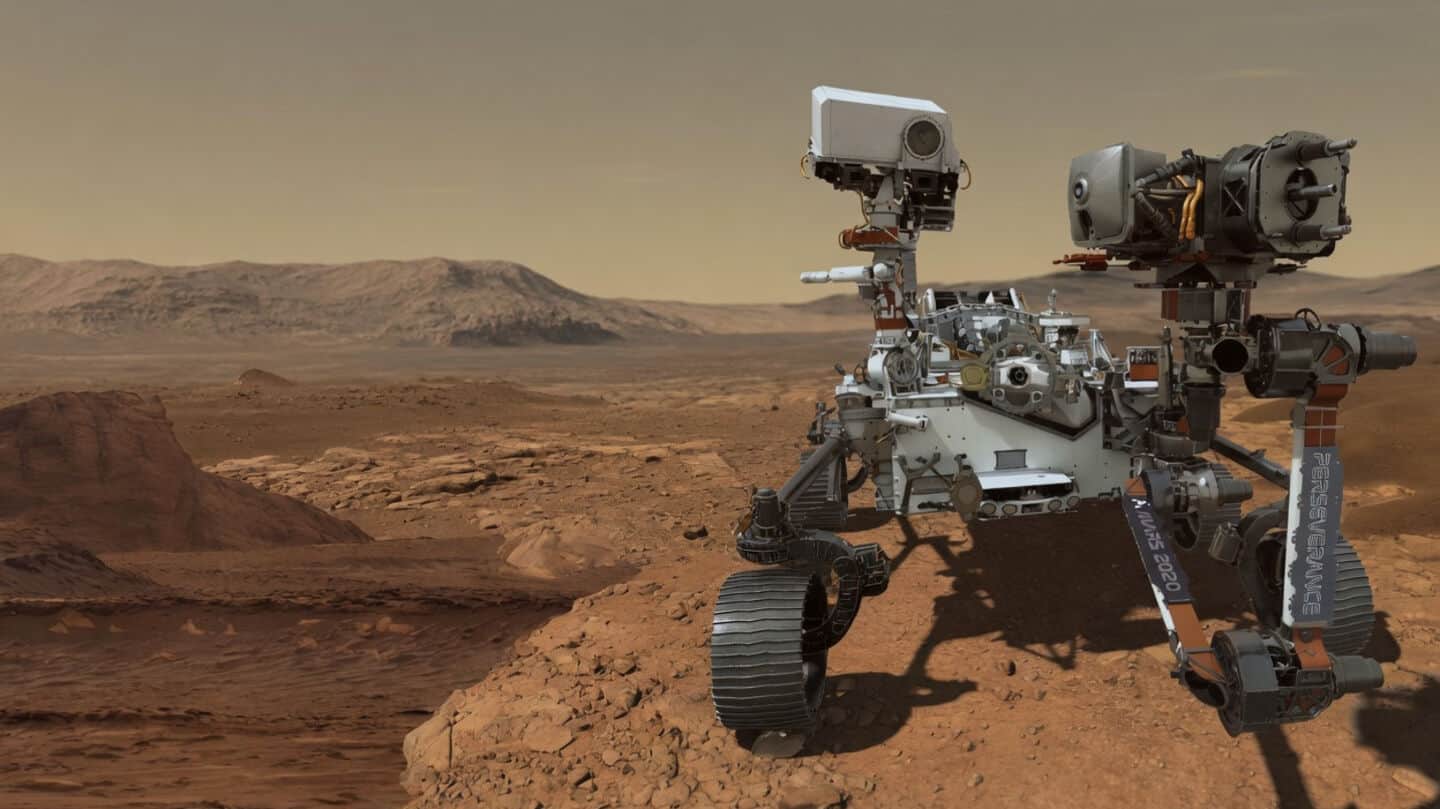 NASA's Curiosity rover captures Martian sunrise like Monument Valley