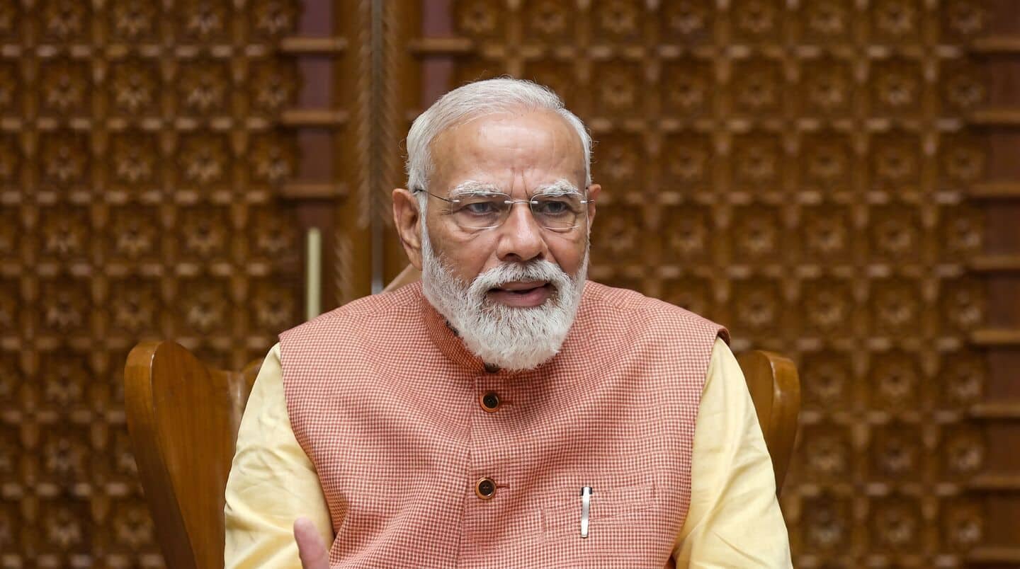 Narendra Modi announces 2L for victims' families in Delhi fire
