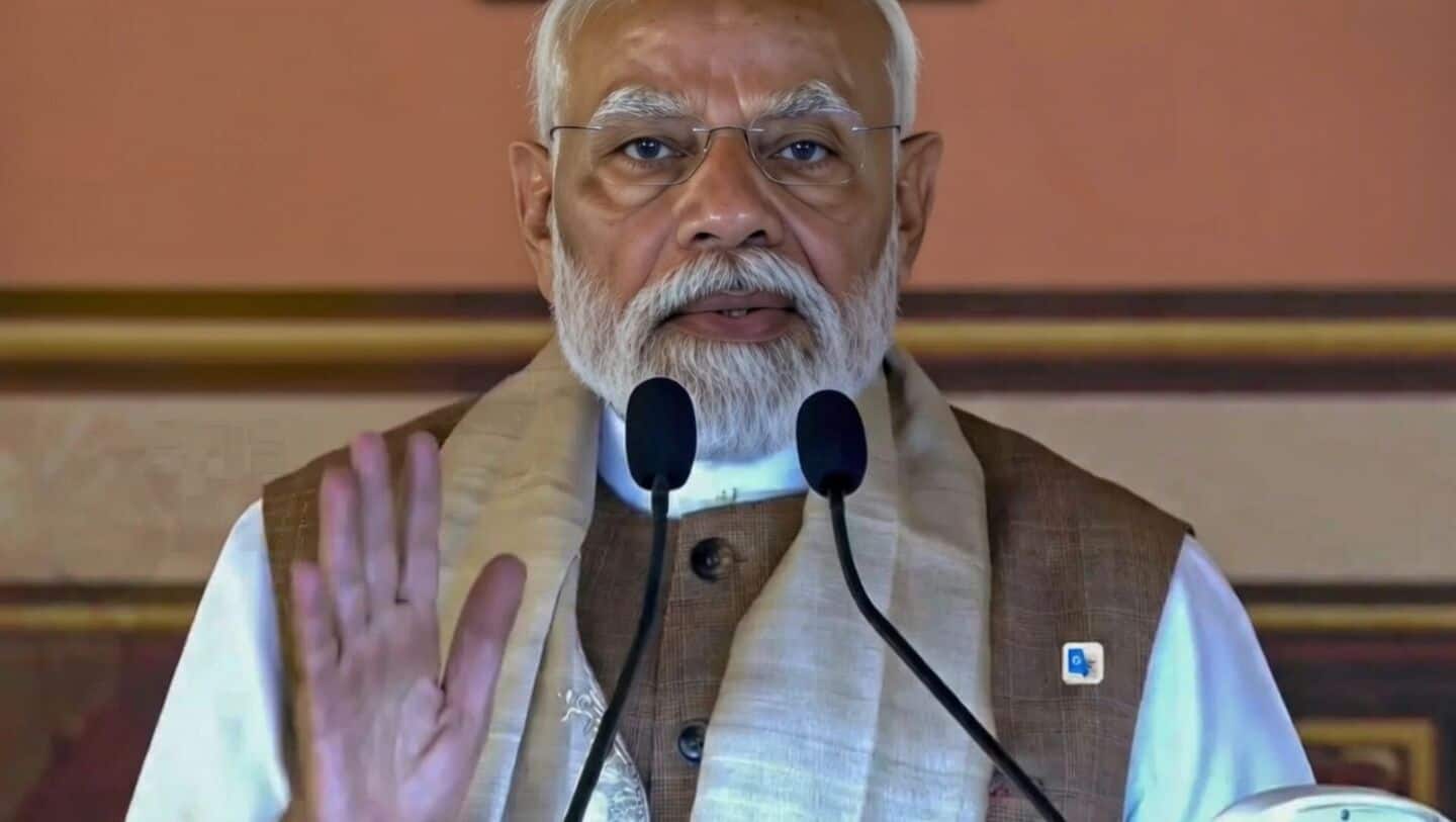 PM Modi urges 10% less cooking oil to fight obesity