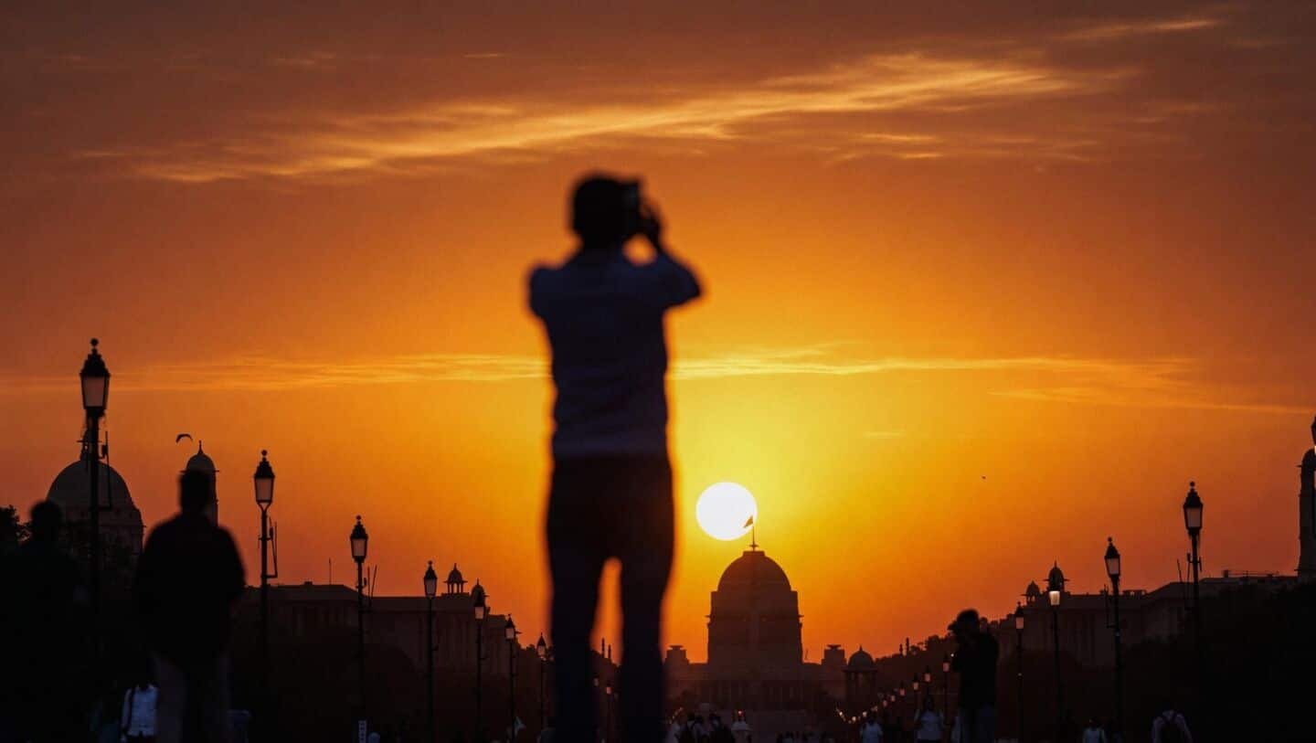 IMD alerts 17 states as north India heat rises 3-5°C