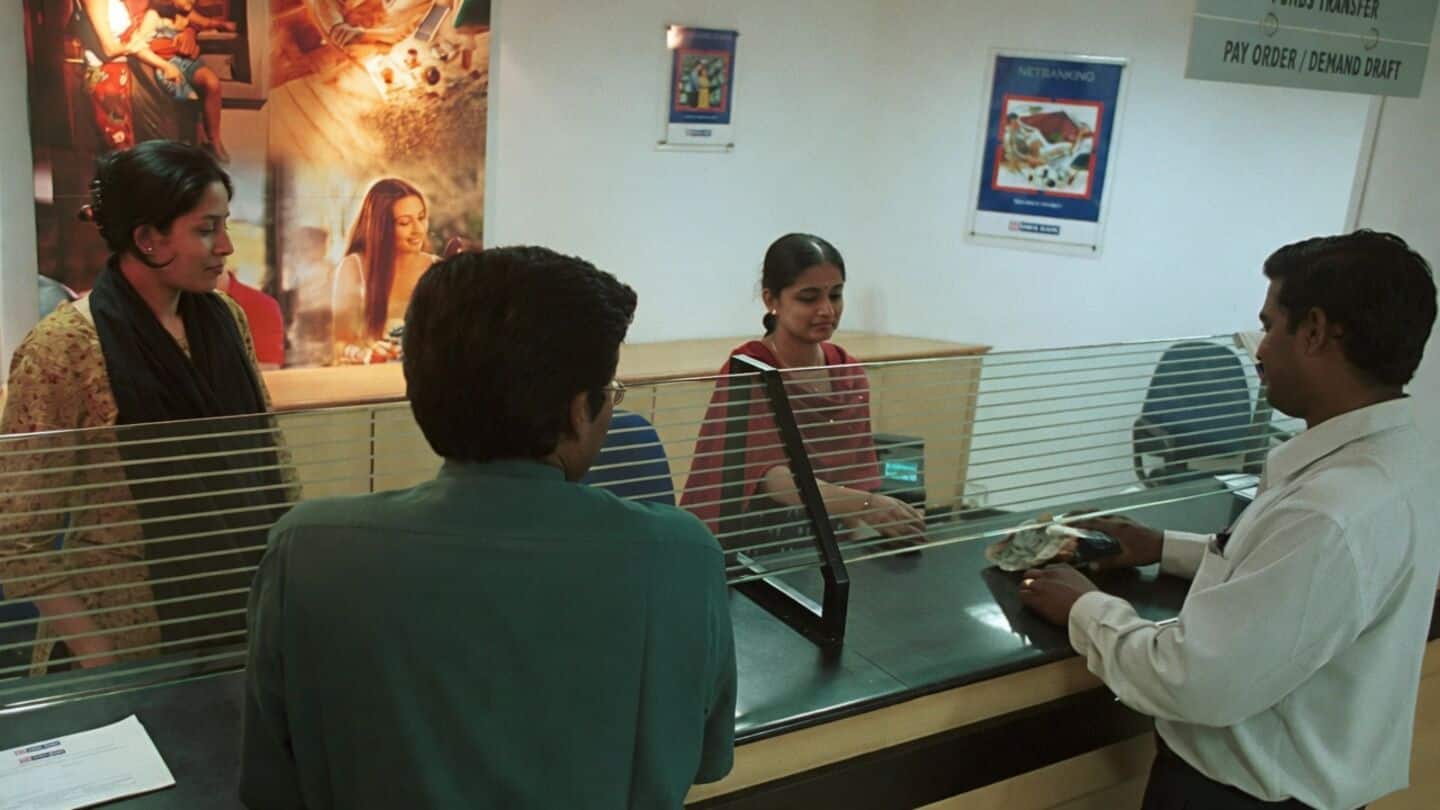 India's top private banks automate tasks, cut jobs, open branches