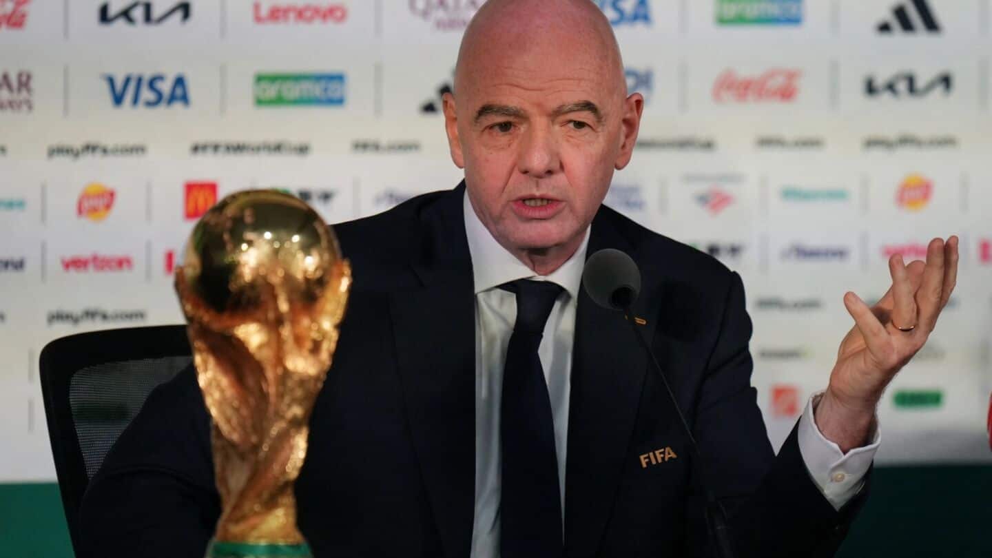 FIFA considers selling up to 20% of new commercial company