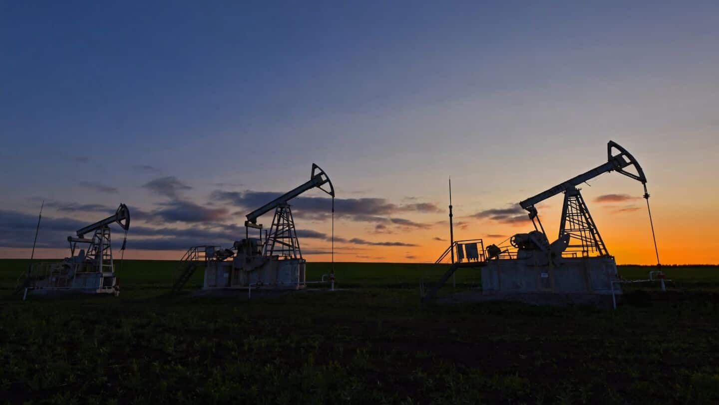 US grants 30-day waiver for Iranian oil sales