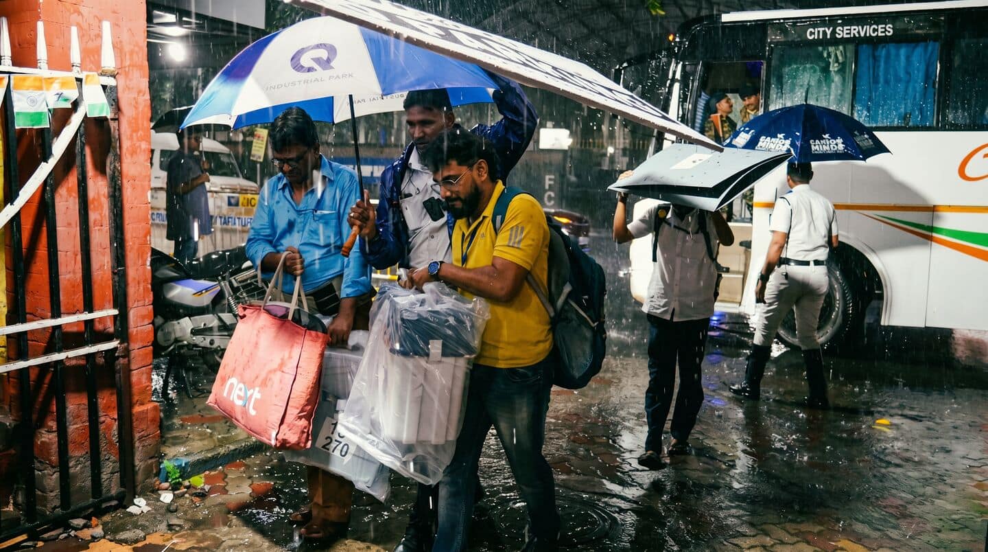Cyclonic system puts Kolkata on yellow alert until May 2
