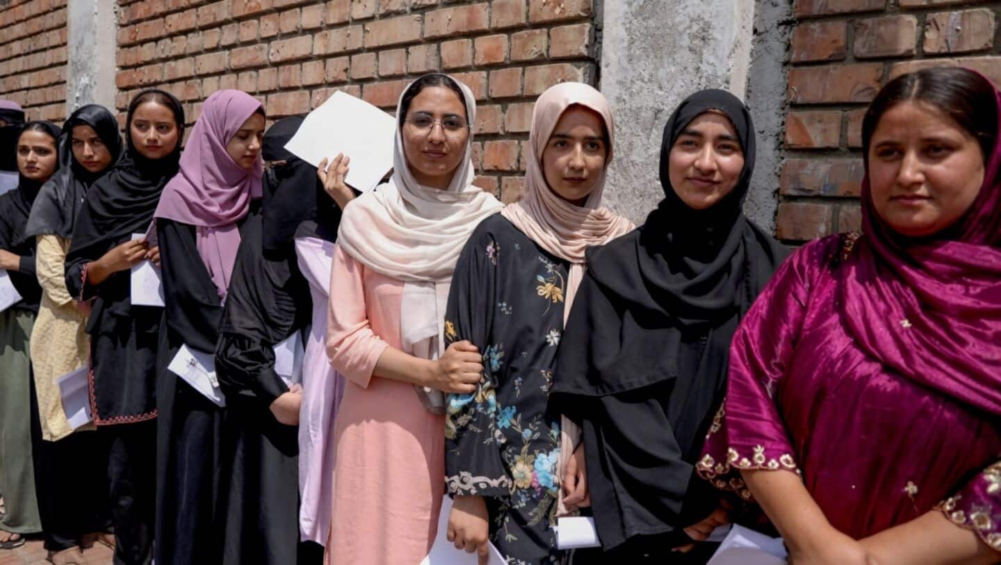 Ajmer NEET aspirant stopped for burqa and dupatta then allowed