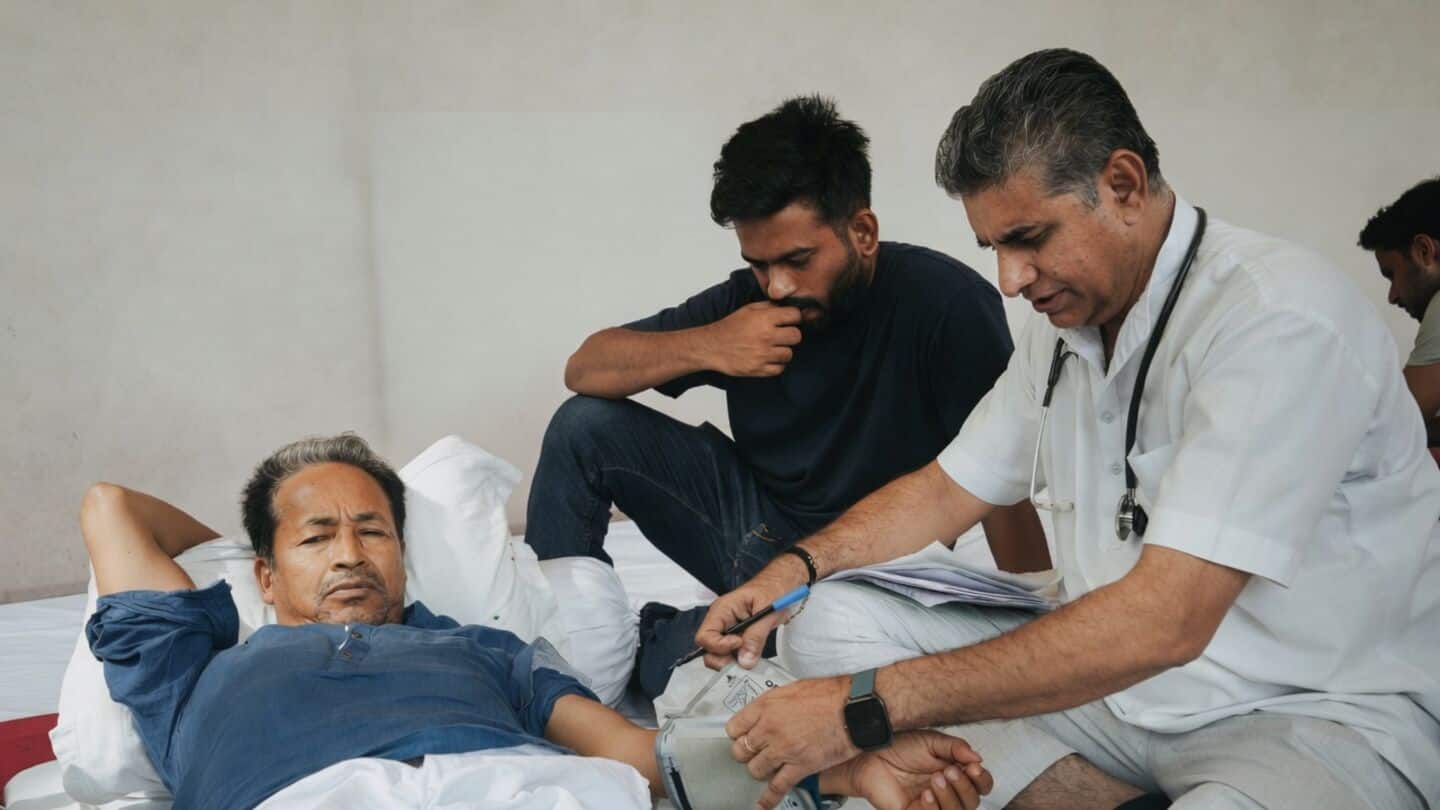 Jantar Mantar hunger strike enters 15th day over exam leaks