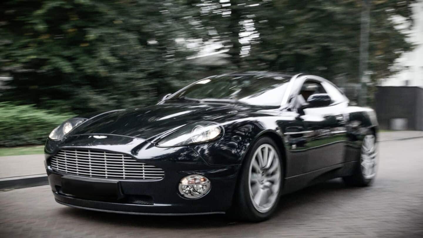 Aston Martin secures £550 million loan to fund car projects