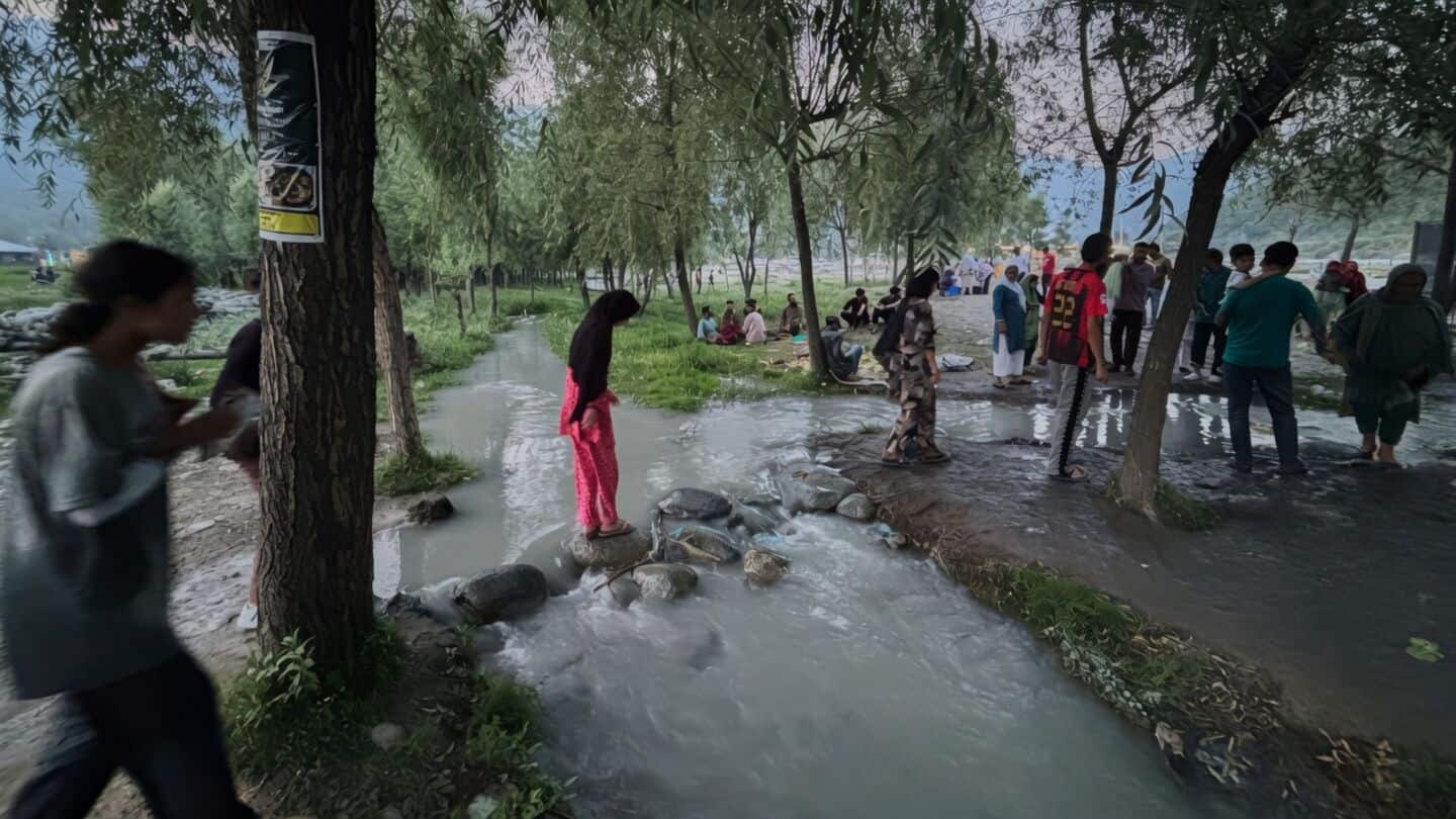 IMD forecasts heavy rain, thunderstorms Monday across Gujarat Delhi-NCR Mumbai