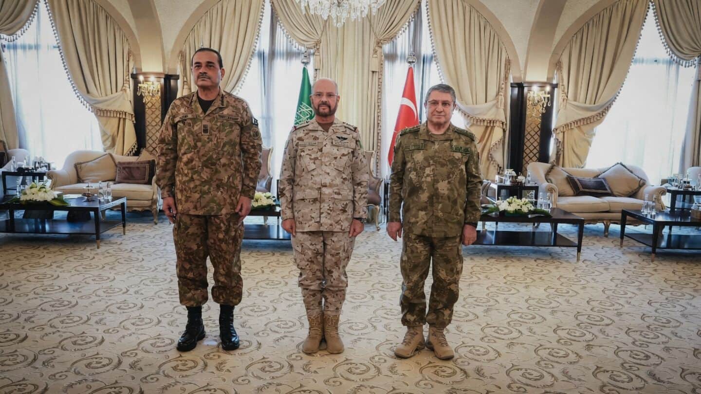 Pakistan Saudi Arabia and Turkey military chiefs met in Riyadh