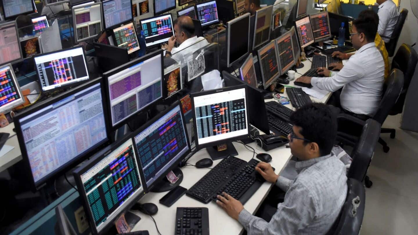 Services sector drives India exports to $863 billion fiscal 2026