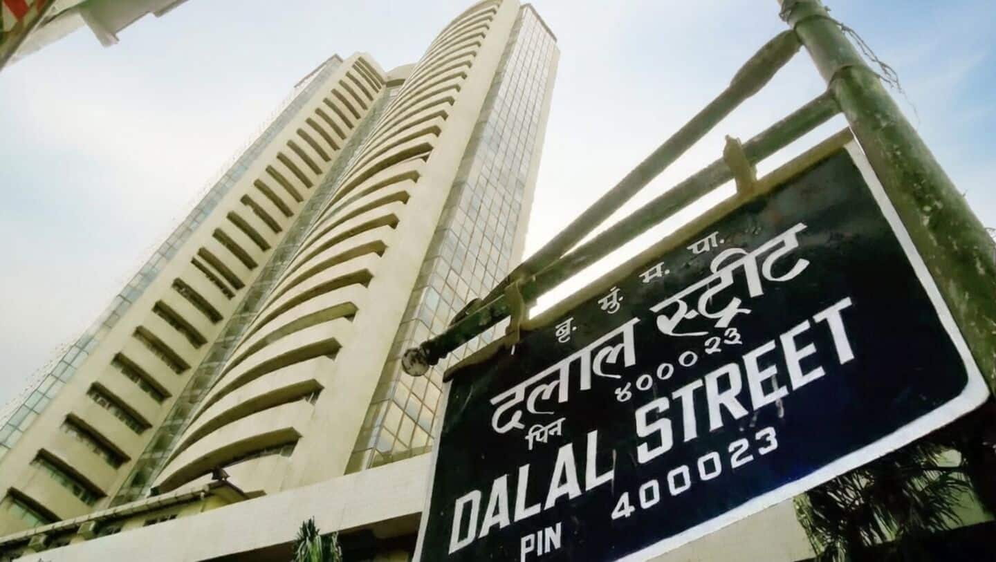 Sensex jumps 753 points to 6-week high as Nifty rallies