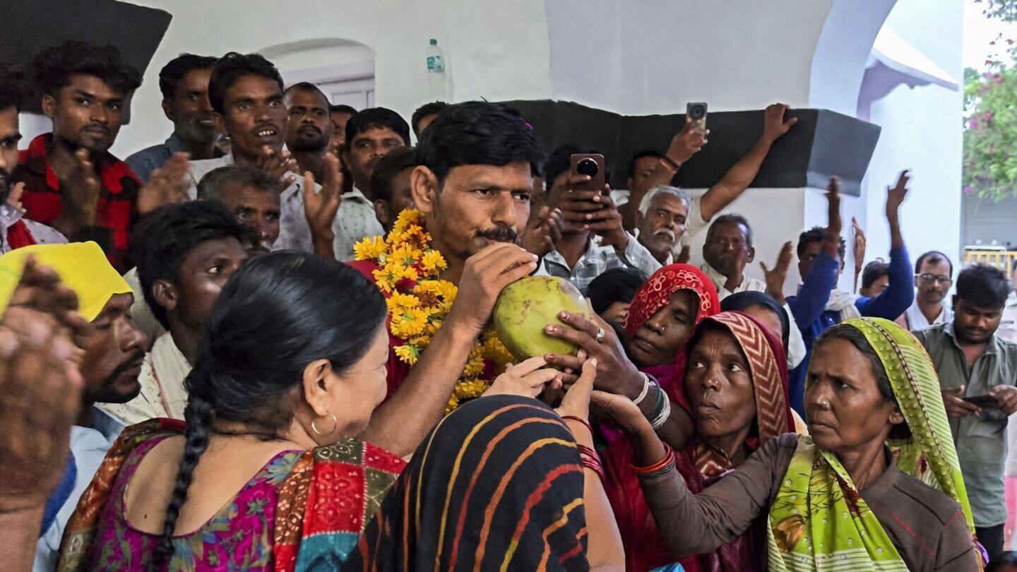Amit Bhatnagar ends hunger strike after Ken-Betwa rehabilitation promise