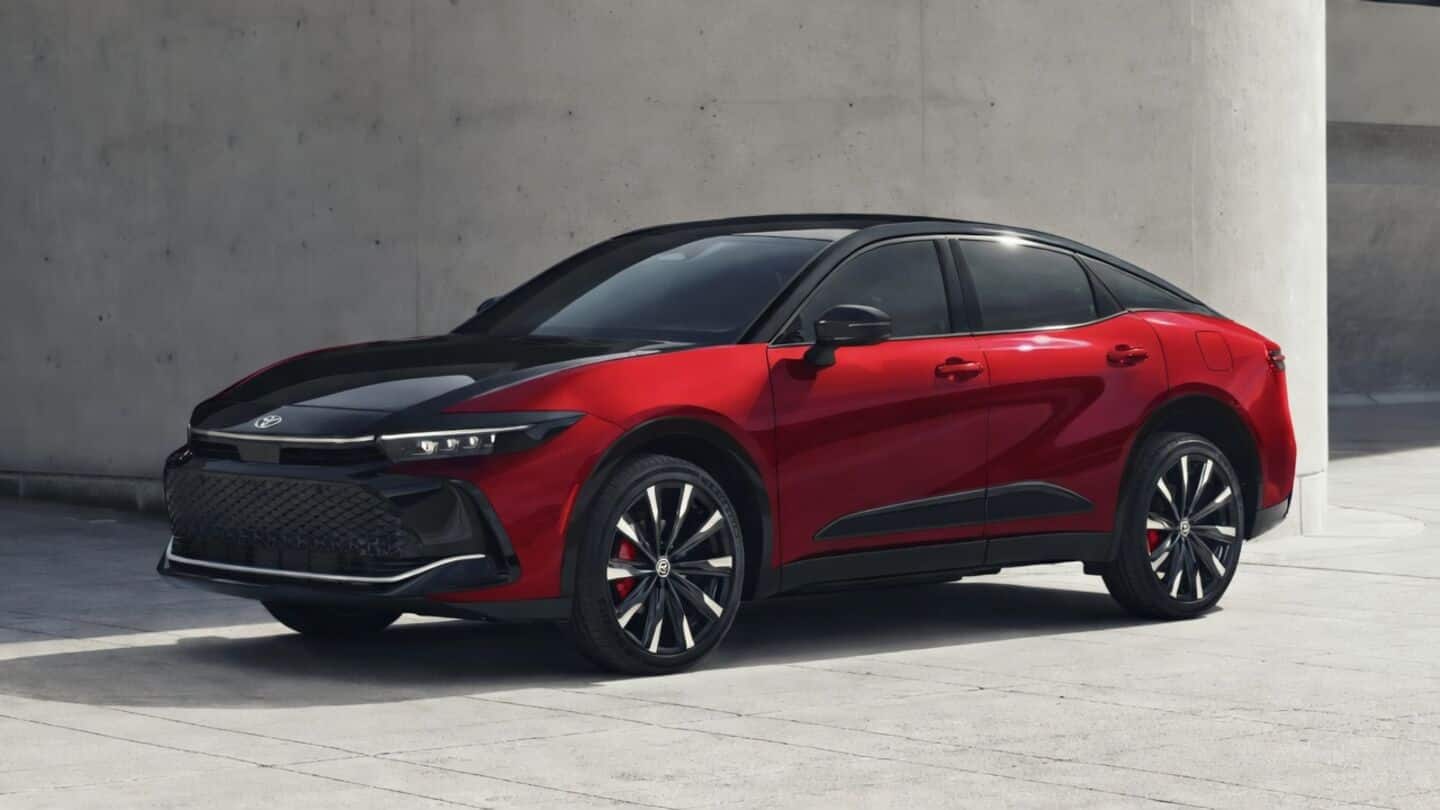 Toyota reveals 2027 Crown with 5th gen hybrid, 40 mpg