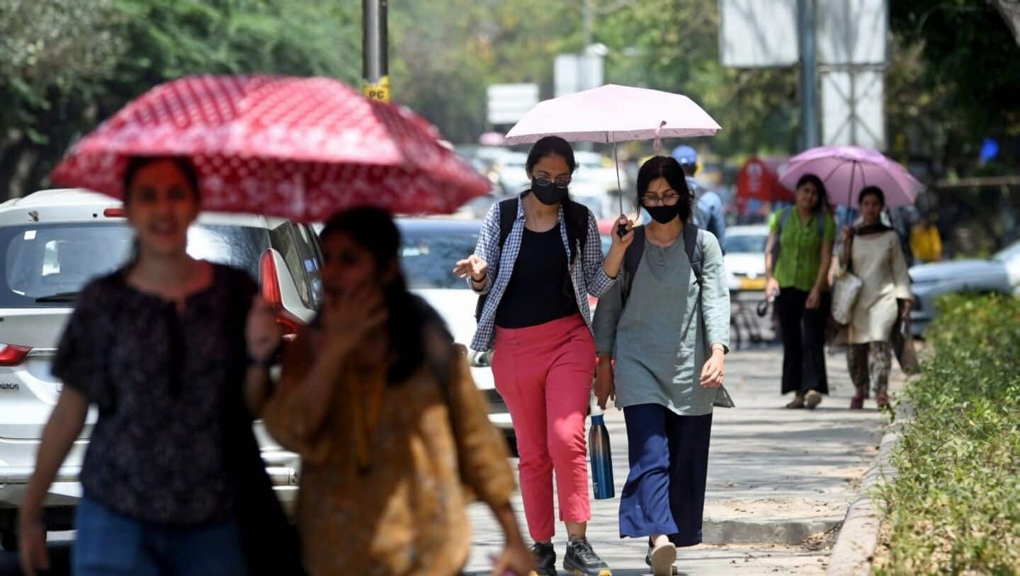 IMD warns Delhi heat wave could reach 45°C this week