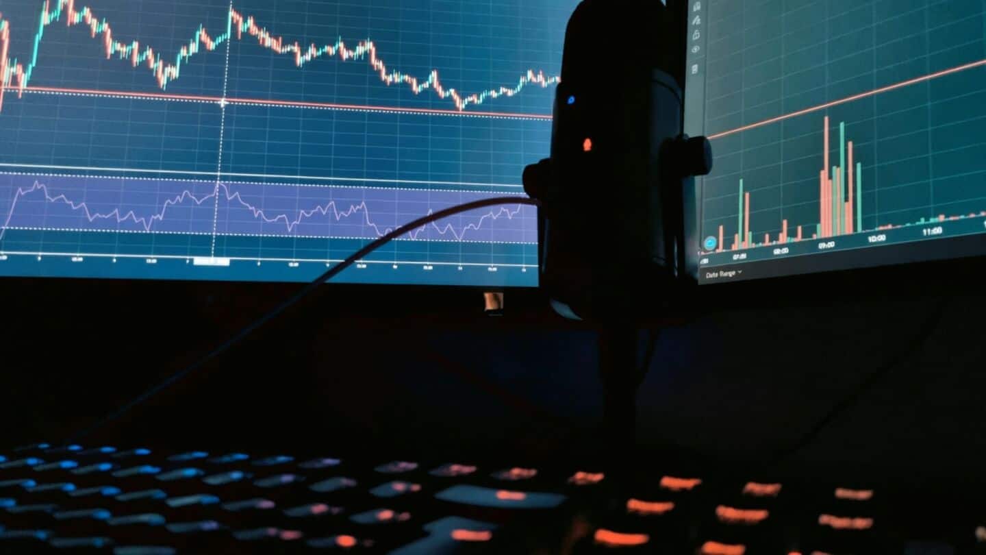 Bitcoin holds above $64,600, crosses 50-day average, Alex Kuptsikevich says
